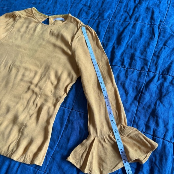 Reformation Top Crew Neck Yellow Mustard Blouse Size Small - Picture 9 of 9
